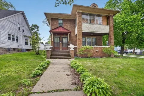 Well-Maintained Duplex in Rockford, IL
