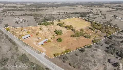Versatile Land in Stephenville, TX