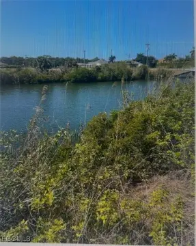 Cape Coral Canal-Front Land