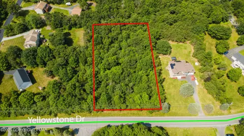 Residential Building Lot in HOA