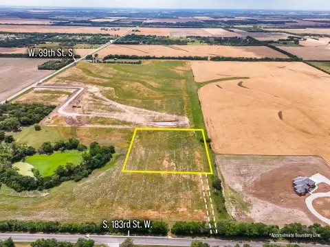 Residential Building Lot with Easements