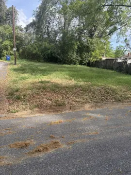 Residential Lot in Hampton Heights