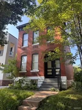 Updated Duplex with Central Air
