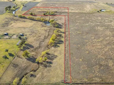 Fenced 15-Acre Land Tract