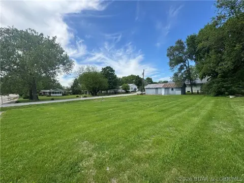 Vacant Lot in Versailles, MO