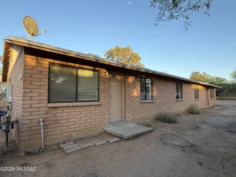 Spacious Duplex Built in 2003