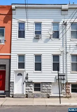 Duplex with Full Basement