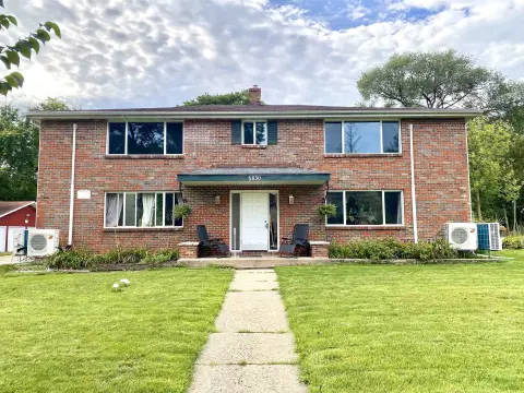 Updated Quadplex with Parking
