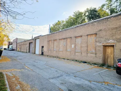 Flex Space with Warehouse Area