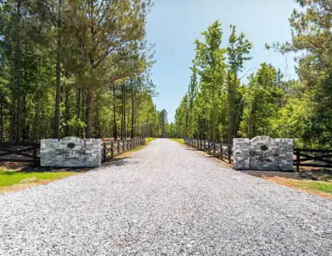 Level Homesite with Shared Access