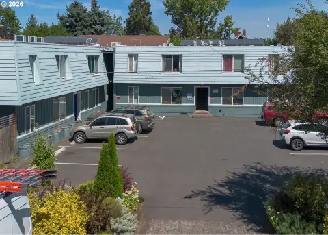 10-Unit Apartment Building