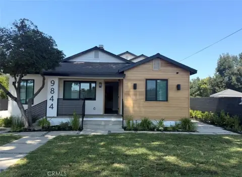 Renovated Triplex with ADUs