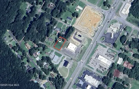 Commercial Lot with Public Utilities