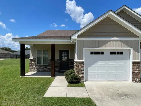 Duplex with Fenced Yard