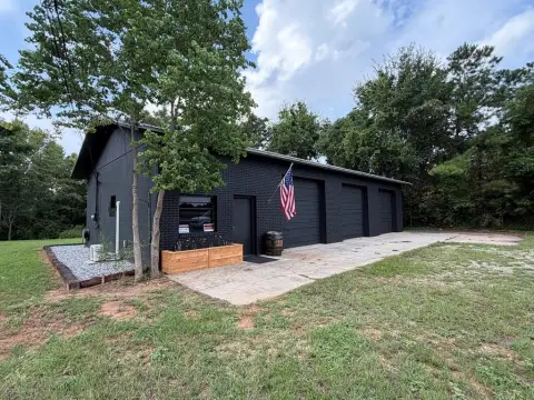 Three-Bay Auto Shop with Office