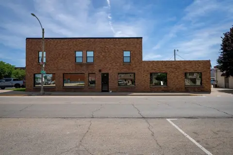 Flexible Commercial Property with Apartment