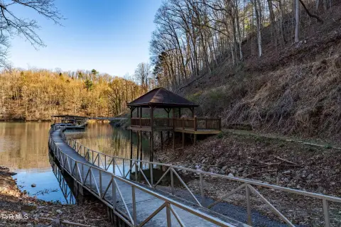 Land with Deeded Boat Slip