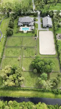 Fenced Equestrian Land