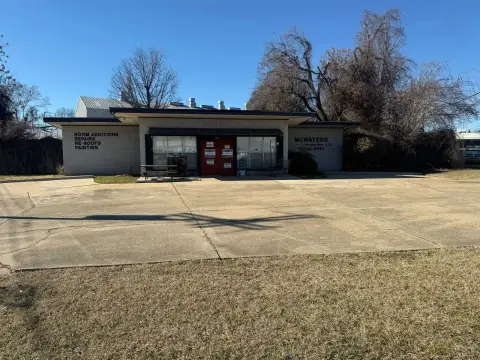 Specialty Property with Parking Lot