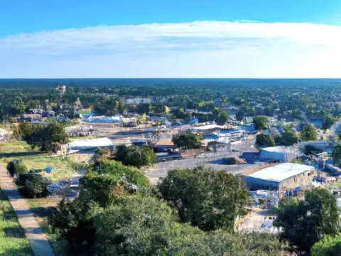 Lindale Vacant Lot For Sale