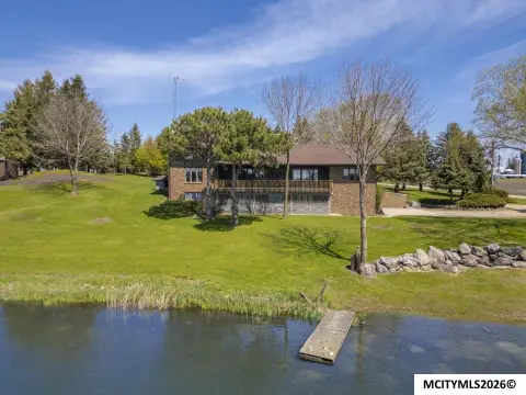 Iconic Clear Lake Acreage