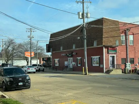 Mixed-Use Property with Restaurant