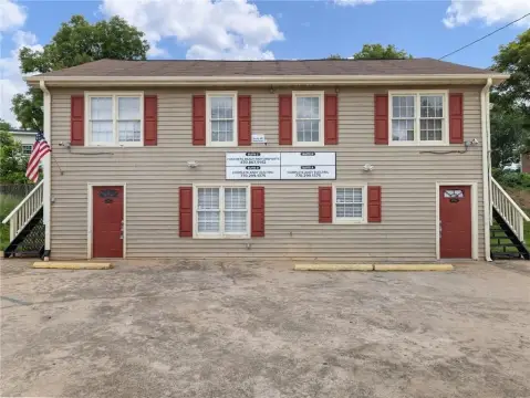 Freestanding Multi-Unit Office Building