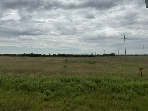 Pivot-Equipped Agricultural Land
