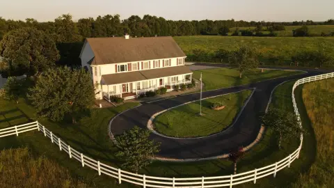 Horse Barn & Fenced Pasture Estate
