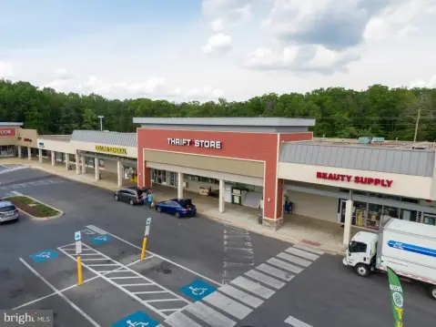 In-Line Retail Space with Sprinklers