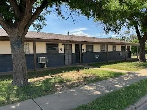 Updated Quadruplex in Lubbock, TX