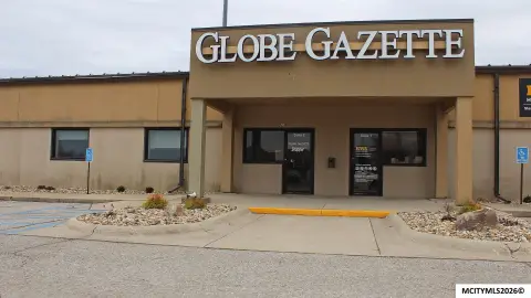 Mason City Commercial Space Available