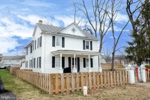 Ranson WV Income-Generating Duplex