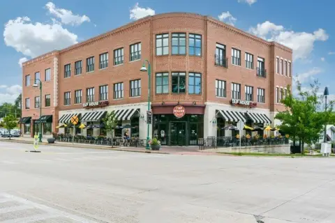Salon Suites in Downtown Oswego
