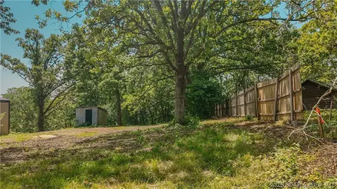 Versailles, MO Acreage with Shop