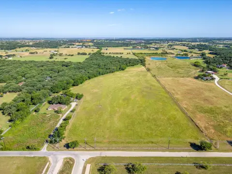 Acreage with Oak Timber and Pasture
