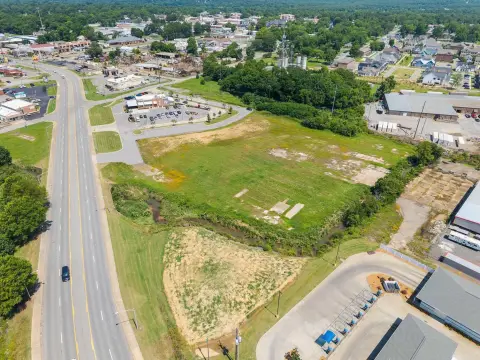Commercial Land with Expressway Frontage