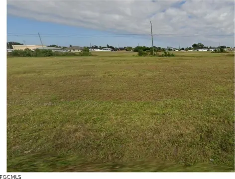 Corridor-Zoned Commercial Land