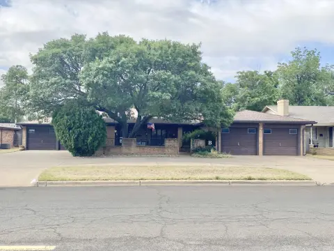 Well-Maintained Duplex with Garages