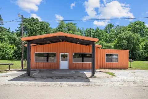 Restaurant Opportunity on Highway 7