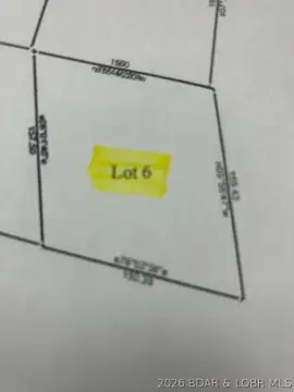 Land in Johnsons Bay