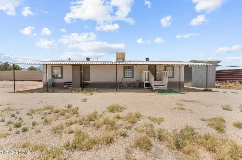 Fenced Residential Land with Mobilehome