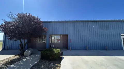 Warehouse Unit with Loft