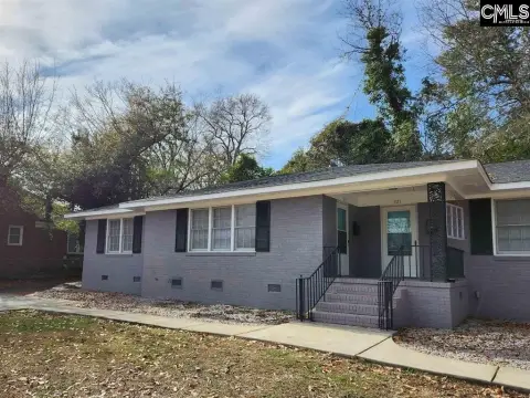 Renovated Duplex With Two Units