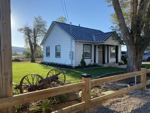 Mixed-Use Property with Workshop