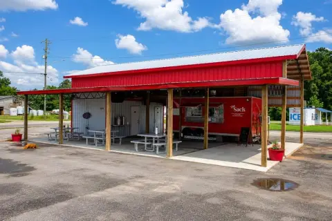 Restaurant Property with Commercial Kitchen
