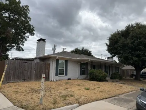 Duplex with Three-Bedroom Units