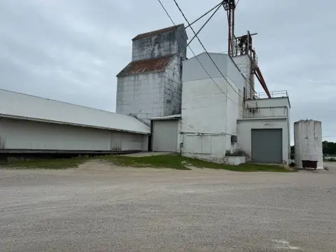 Sutherland, Iowa Commercial Building