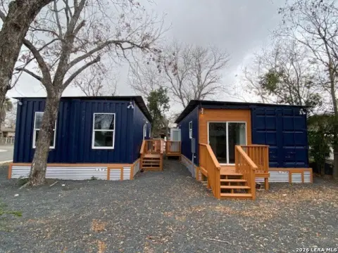 Income-Producing Duplex in Prospect Hill