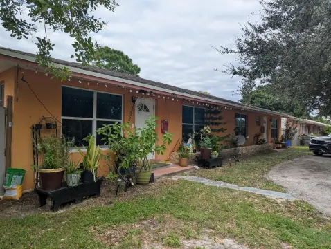 Duplex with Fenced Yard